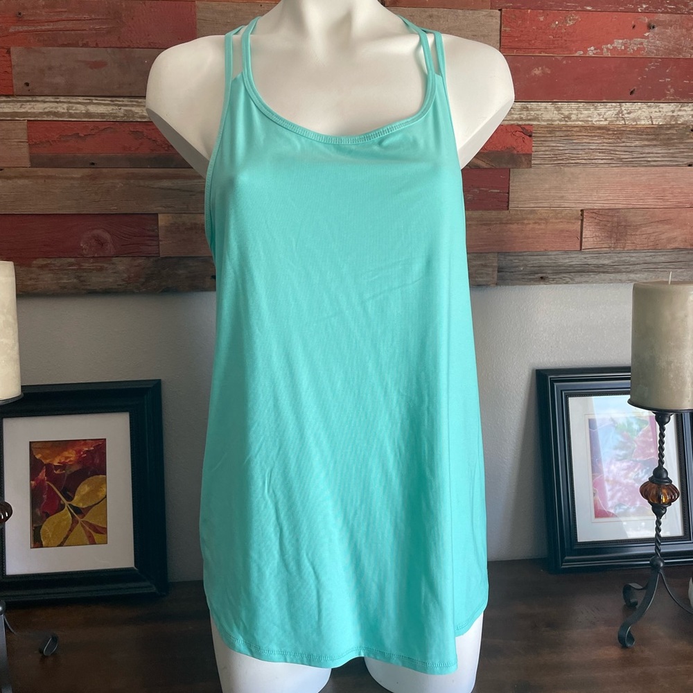 Dick’s Sporting Goods tank top